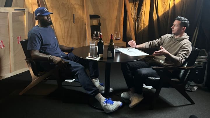 From Steph Curry Praise to Bashing Trades, LeBron James's New Podcast Is a Must-Listen From Steph Curry Praise to Bashing Trades, LeBron James's New Podcast Is a Must-Listen